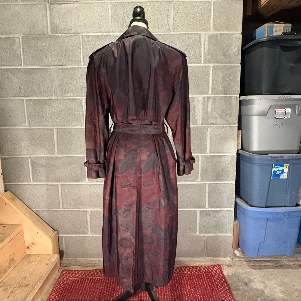 Vintage Degrees trench coat. - Picture 7 of 15